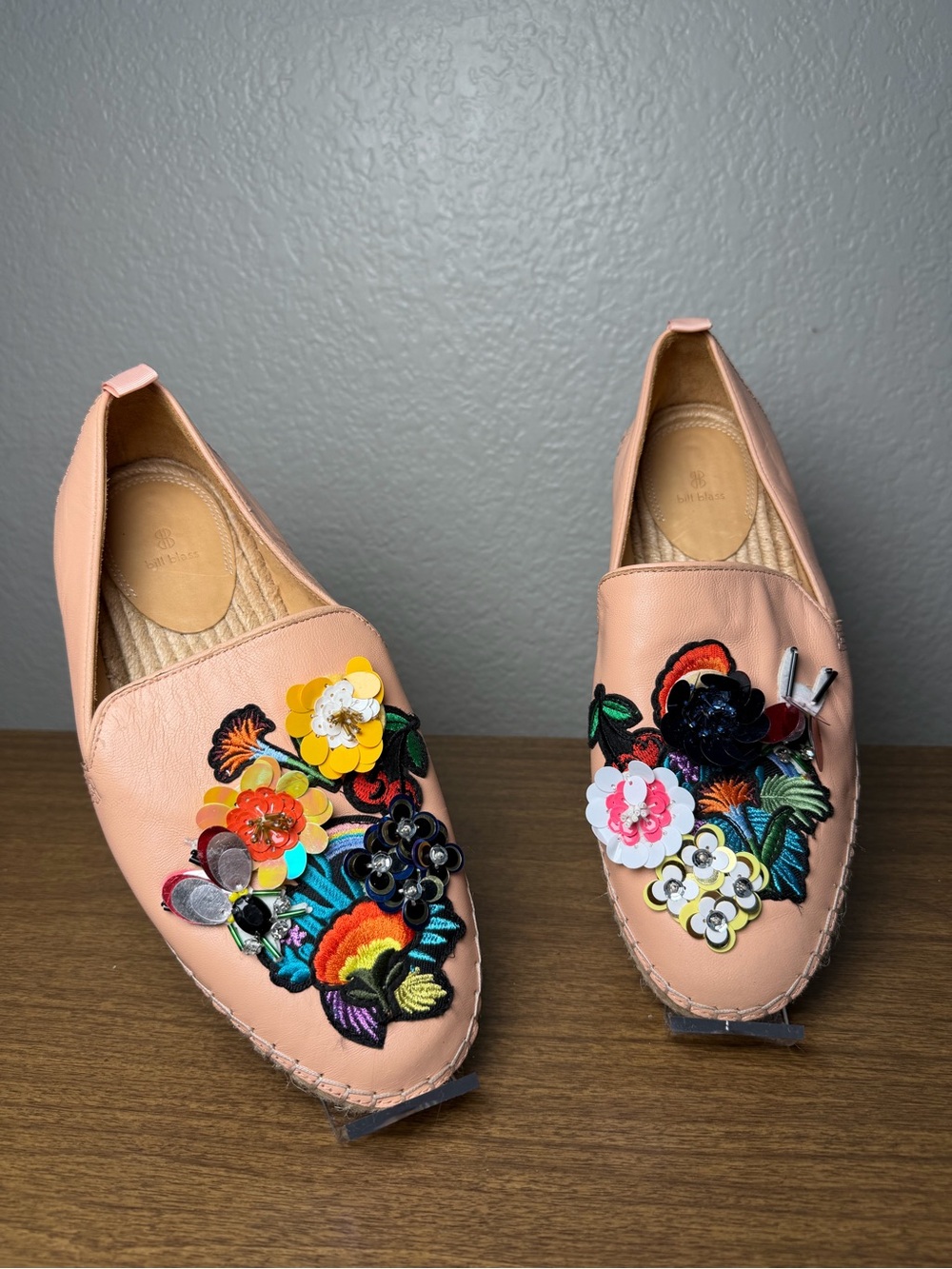 Bill Blass Floral Embellished Leather Espadrille Loafers Pink Shoes Size 9 - Picture 11 of 12